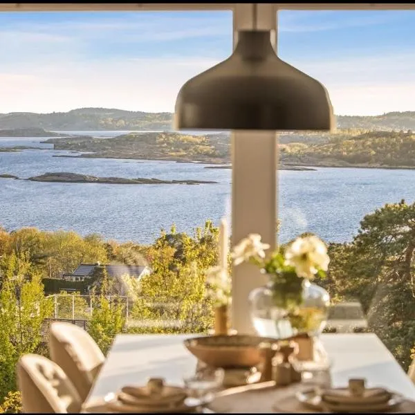 Panoramic sea view apartment on Tjøme，位于彻默岛的酒店