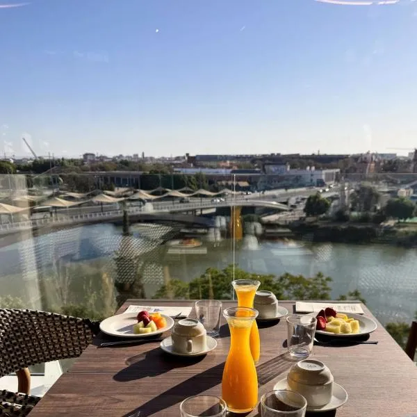 里贝拉特里亚纳酒店，位于塞维利亚的酒店