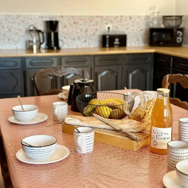 Gîte Omaha 3 étoiles - La Ferme Delaunay，位于Saint-Côme-du-Mont的酒店
