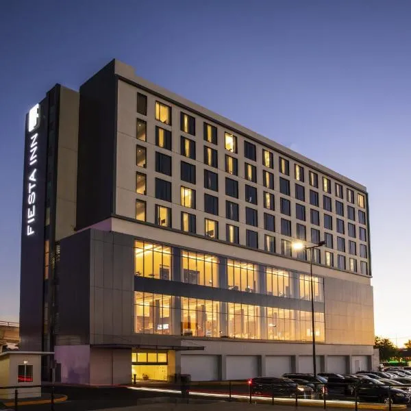 Fiesta Inn Aguascalientes Patio，位于阿瓜斯卡连特斯的酒店