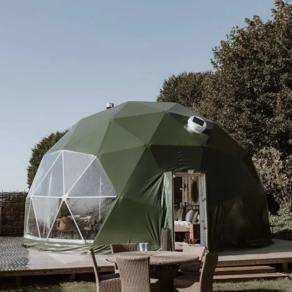 Star Gazing Dome 3 with Log Burner & Optional Hot tub，位于Horspath的酒店