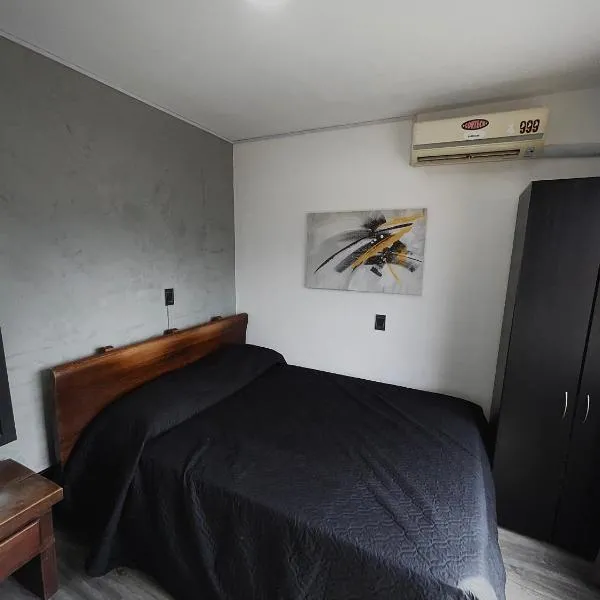 Espectacular apartaestudio en envigado cerca de todo，位于恩维加多的酒店