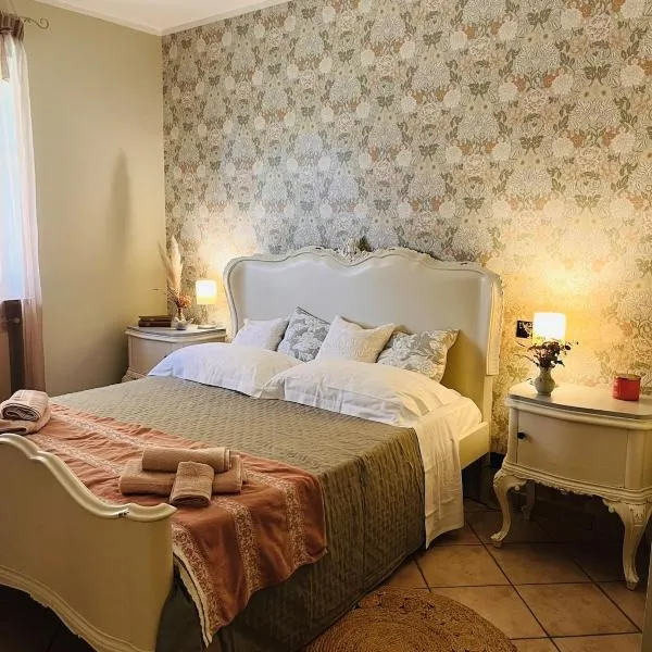 La casa di Eleonora，位于Roccabruna的酒店