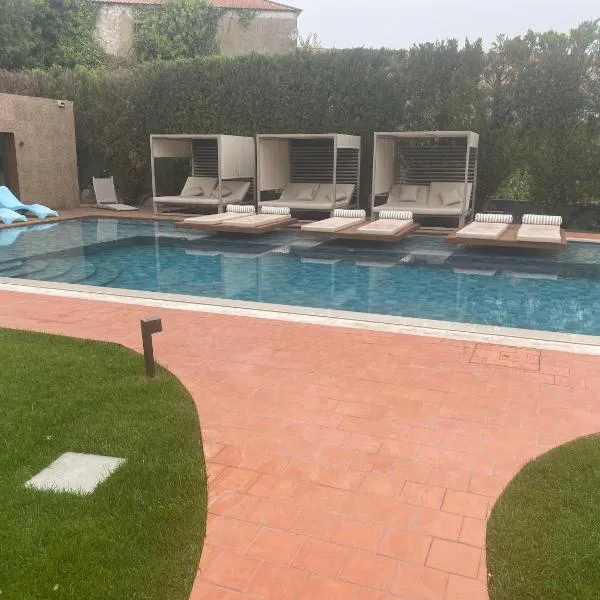 卡萨达诺拉酒店，位于莱里亚的酒店