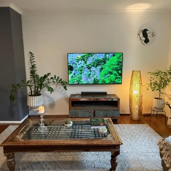 Boongala - Central 3BR pet friendly family home，位于玛志洛的酒店