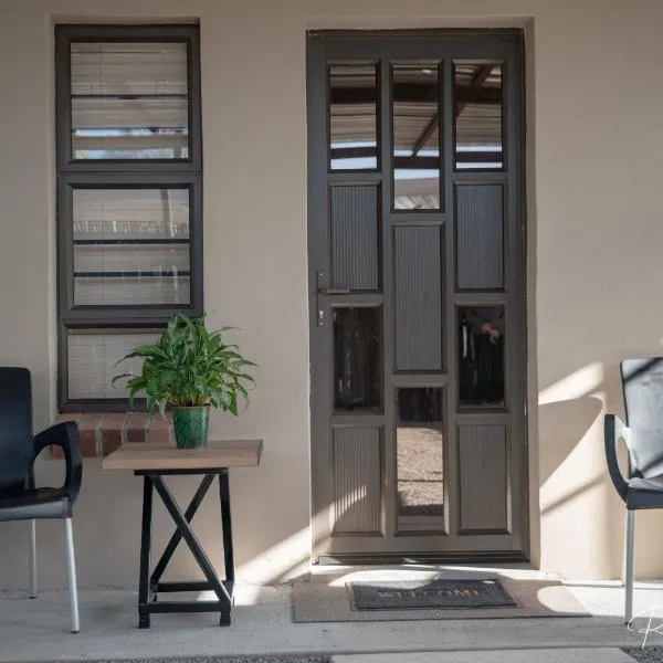 Karoo Stop Guesthouse，位于De Aar的酒店