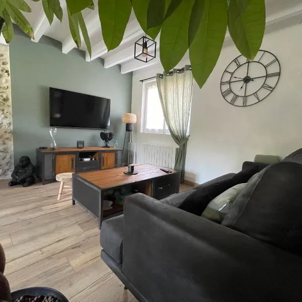 Maison du bonheur，位于Combres的酒店