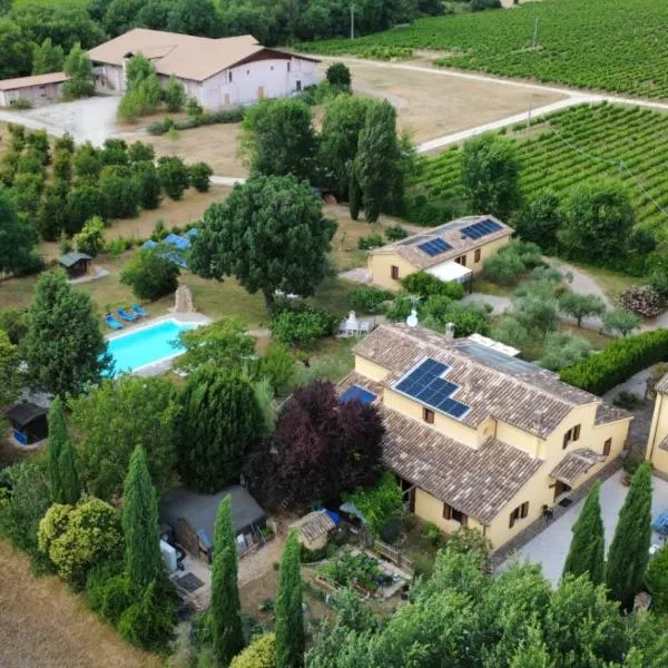 Casa Vacanze "Dimora Quercia" - Villino "Quercia"，位于蒙特法尔科的酒店