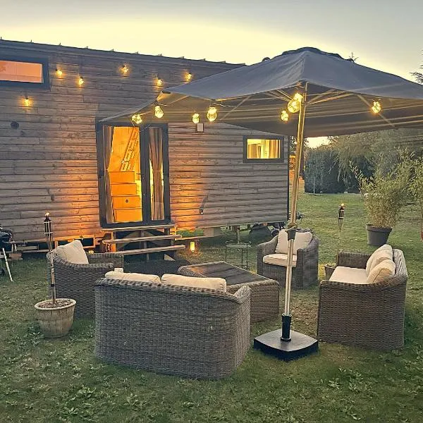 Tiny House avec vue sur le rocher de Saignon, Luberon，位于赛尼翁的酒店