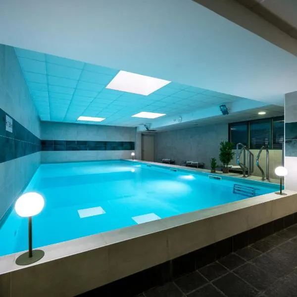 Nemea Appart Hotel Quai Victor Tours Centre，位于图尔的酒店