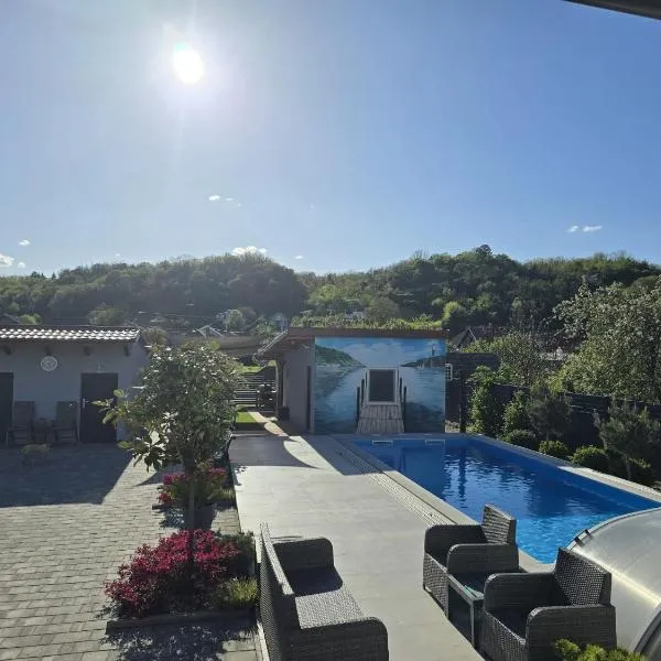 Apartment Sunrise，位于Batina的酒店