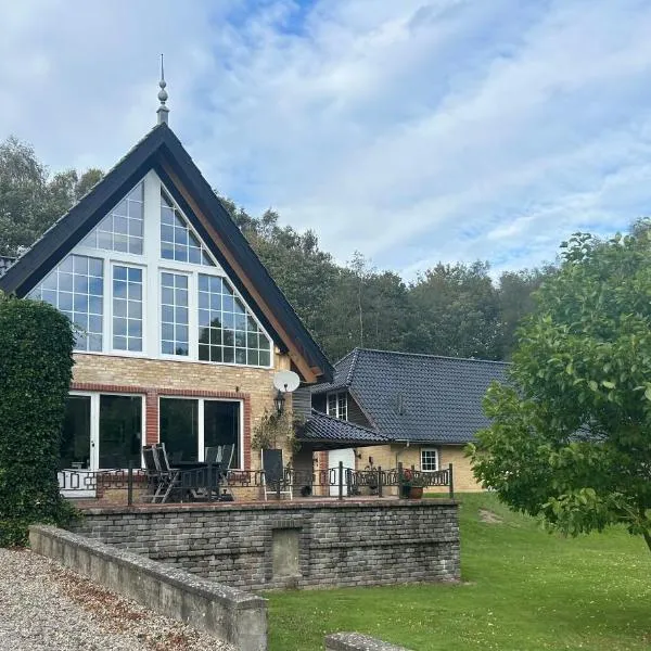 Hegedal Fjordhouse，位于霍布罗的酒店