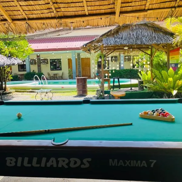 La Casa d Aitor Poolside Apartments with Wood Fired Pizza near city center，位于公主港的酒店