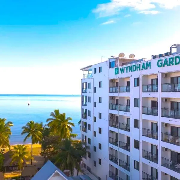 Wyndham Garden Wailoaloa Beach Fiji，位于南迪的酒店