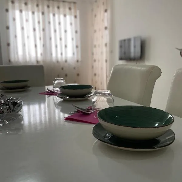 Fushë Kosova Apartment，位于Kosovo Polje的酒店