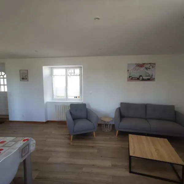 Appartement au bord de la Vienne，位于沙泰勒罗的酒店