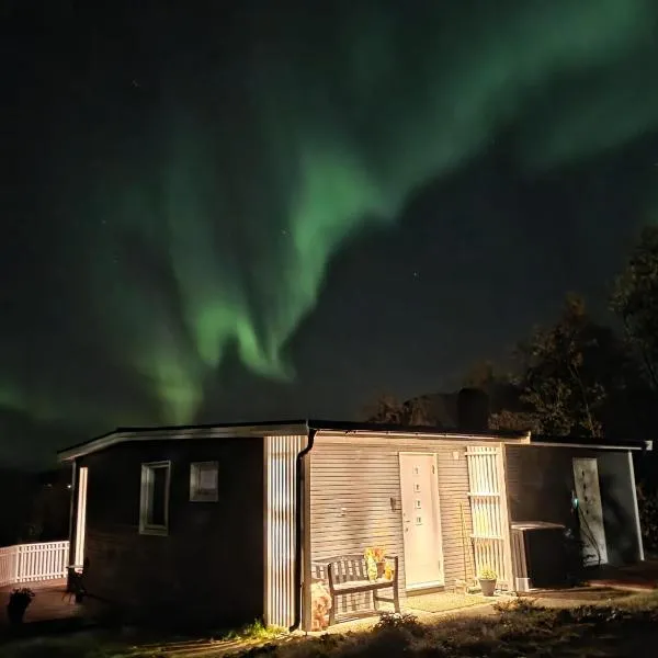 Close to Eve Airport, Perfect Northen Light Spot，位于Østervik的酒店