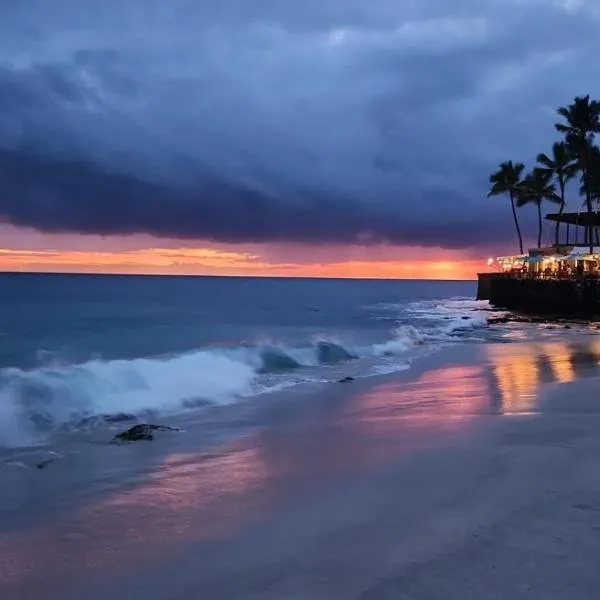 PARADISE AT MAGIC SANDS on Ali'i Drive，位于科纳的酒店