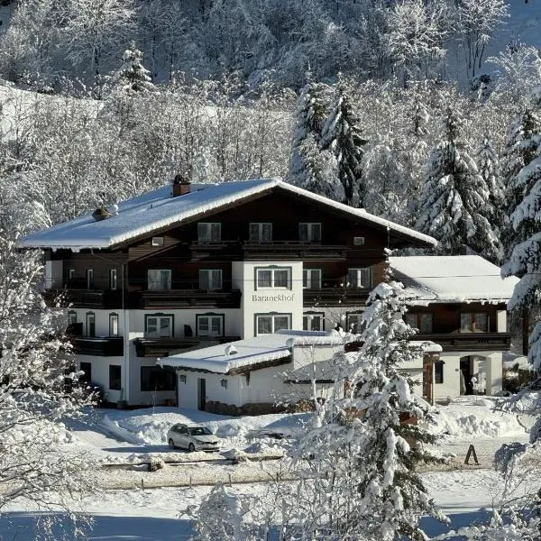 Pension Baranekhof - closest to the Kitzsteinhorn Ski Resort，位于卡普伦的酒店
