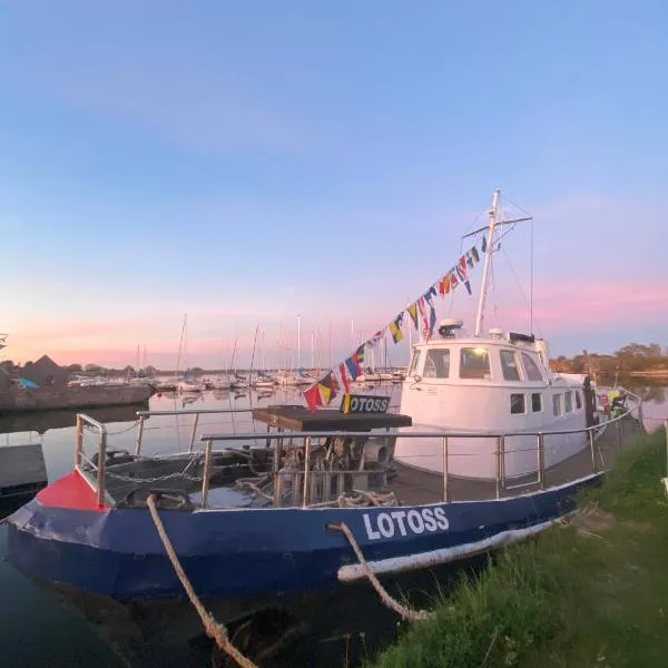 LOTOSS ex ice class Pilot ship,位于恩古雷的酒店