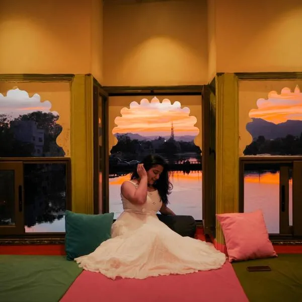 Footprint By The Lake - 10 Meter From Lake Pichola，位于乌代浦的酒店