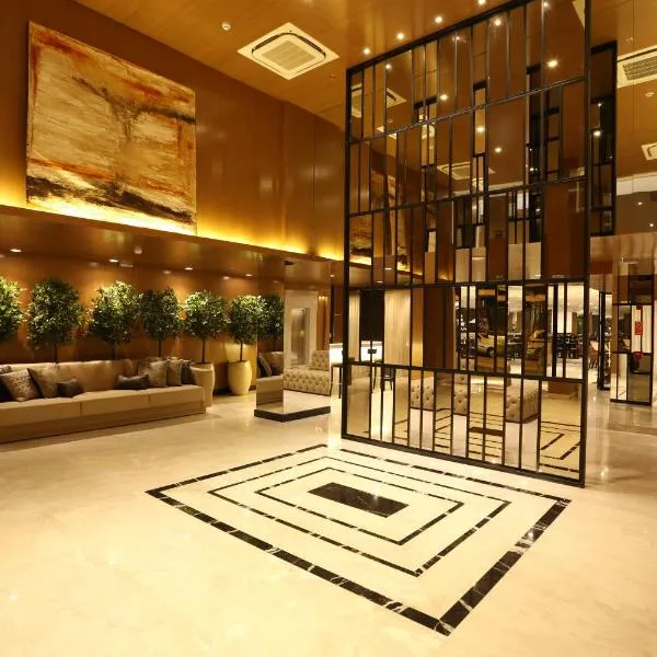 皇家丽晶皇宫酒店，位于Laranjeiras的酒店