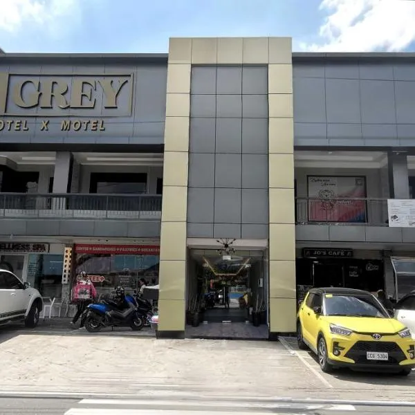 Dancenter Airport Hotel - Grey Hotel，位于Santol的酒店