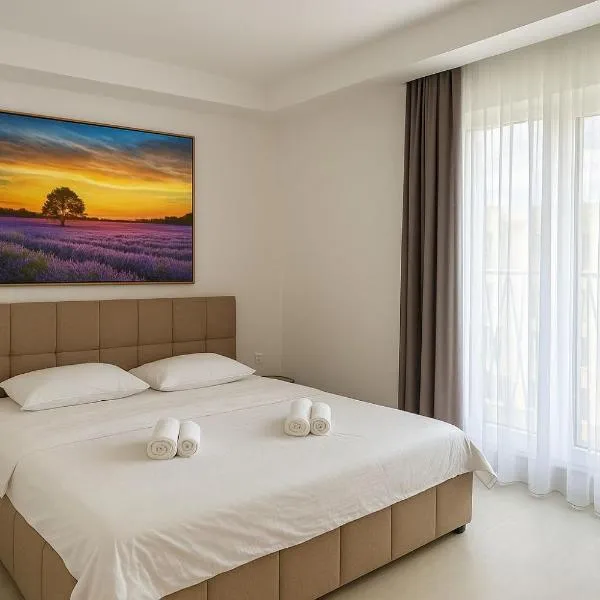 Lunara Studio #freeparking #pool，位于Tunari的酒店