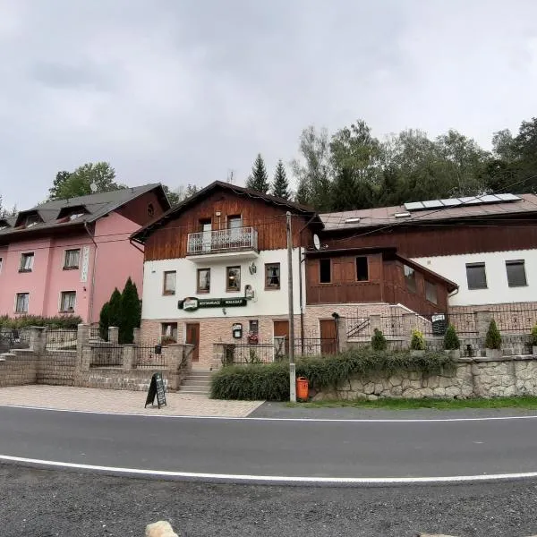 Penzion & Restaurace Kozabar，位于Luby的酒店