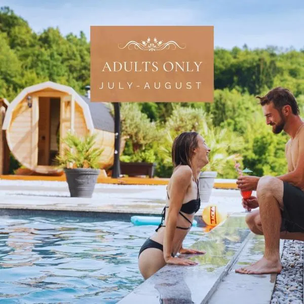 Resort TimAJA - pool, massage pool, sauna，位于Trebnje的酒店