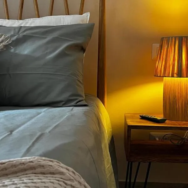 Tropical Cocoon in Monza，位于蒙扎的酒店