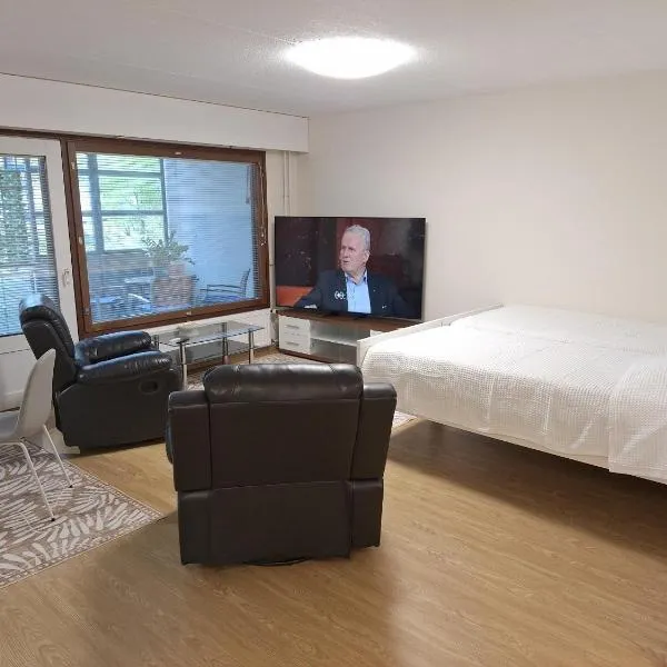 Mäntsälä Centrum- huoneisto saunalla ja ilmaisella pysäköinnillä，位于Mäntsälä的酒店