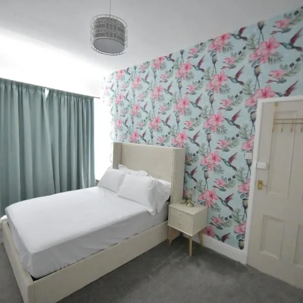 Spacious and Cosy Double Room Stockport，位于斯托克波特的酒店