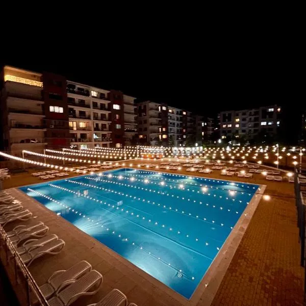 Alex MNL lux Apartment 2 free parking，位于布加勒斯特的酒店