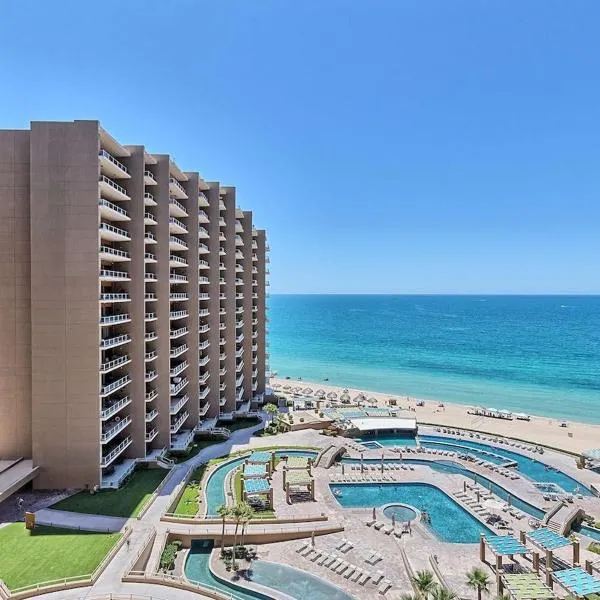 Las Palomas Cortez 805 Luxury Beachfront 1BR, 1BA for 4，位于佩尼亚斯科港的酒店