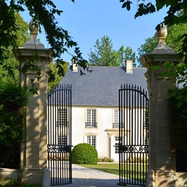 Château Saint Gilles - Bayeux，位于Guéron的酒店