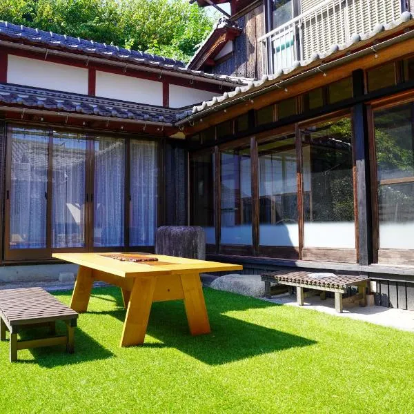 和風グランピング LYS AIBA House 一 わんちゃんと泊まれる一棟貸古民家一Japanese Style Glamping Dog Friendly Private Villa，位于高岛市的酒店