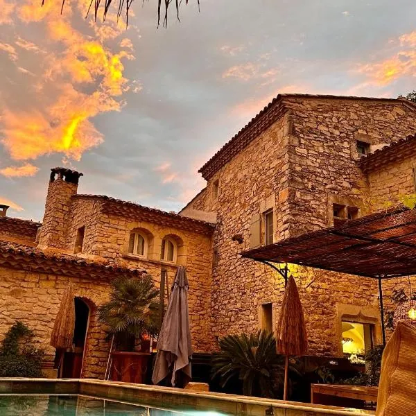 Le Numéro 10，位于Bernis的酒店