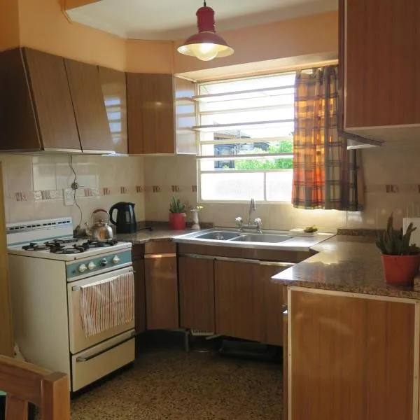 Departamento cálido y espacioso en Candioti，位于Vuelta del Paraguayo的酒店