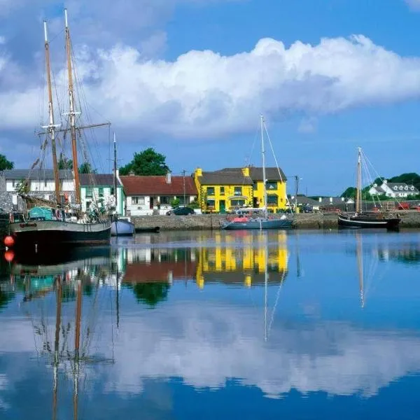 Kinvara harbour retreat，位于金瓦拉的酒店