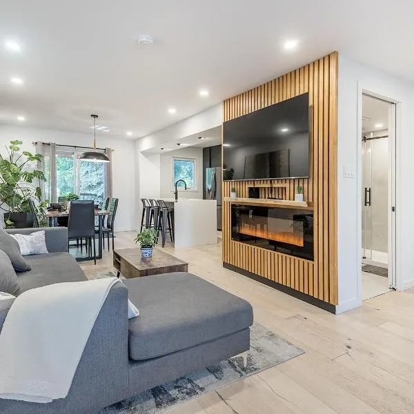 FREE PARKING PRIME LOCATION NEW MODERN CONDO，位于布罗瑟德的酒店