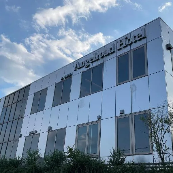 Angelroad Hotel，位于土庄町的酒店