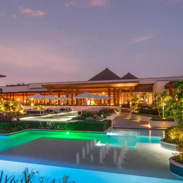 Crowne Plaza Fiji Nadi Bay Resort & Spa by IHG，位于南迪的酒店
