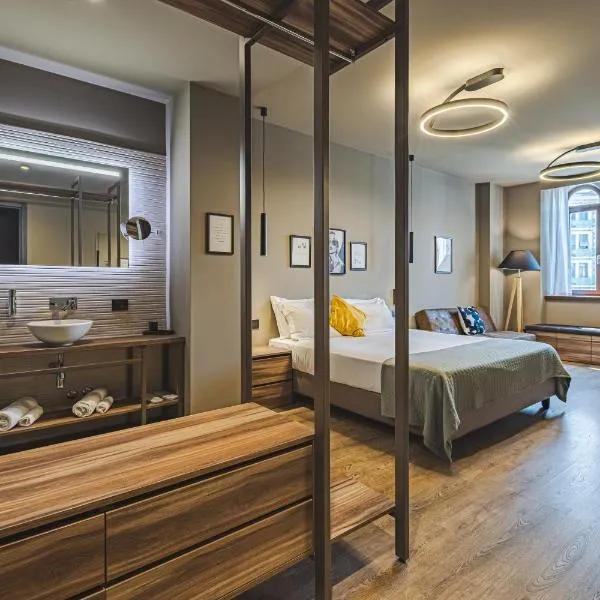 9 stanze - Boutique Rooms，位于的里雅斯特的酒店