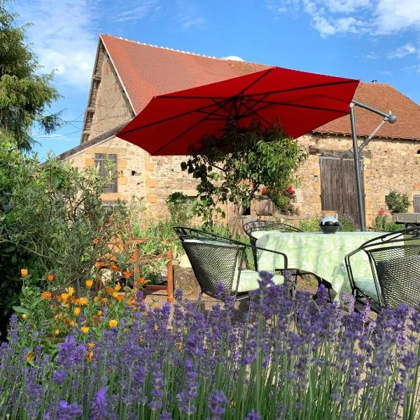 Camping et Gîtes Brenazet，位于Vernusse的酒店