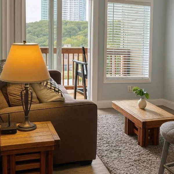 Sugar Mountain Ski Condo - Walk to Slopes，位于糖山的酒店