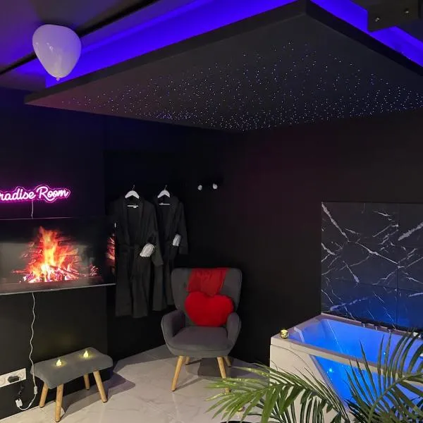 Luxueux appartement avec jacuzzi dans le centre de Macon ,snacking et cadeau，位于马孔的酒店