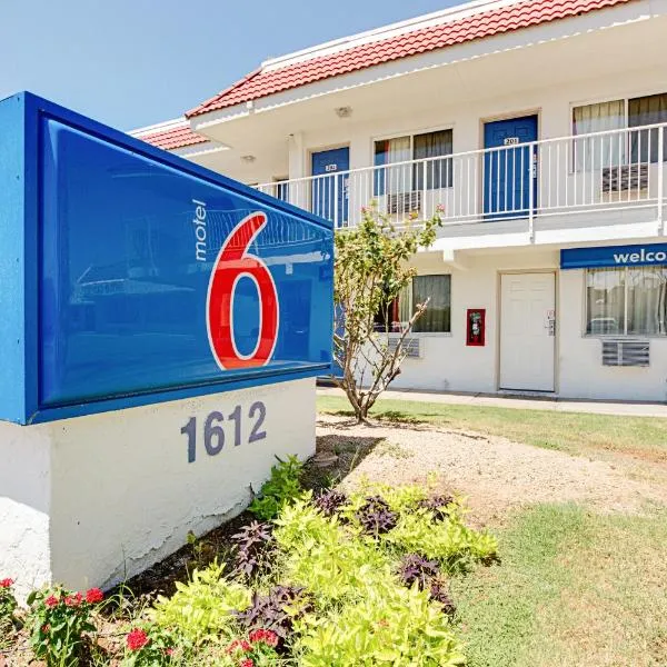 Motel 6-Tempe, AZ - Scottsdale South，位于坦培的酒店