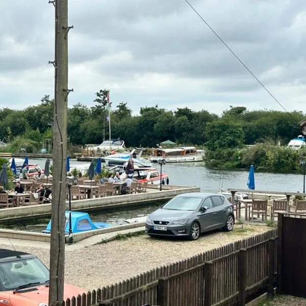 River breeze，位于霍宁的酒店