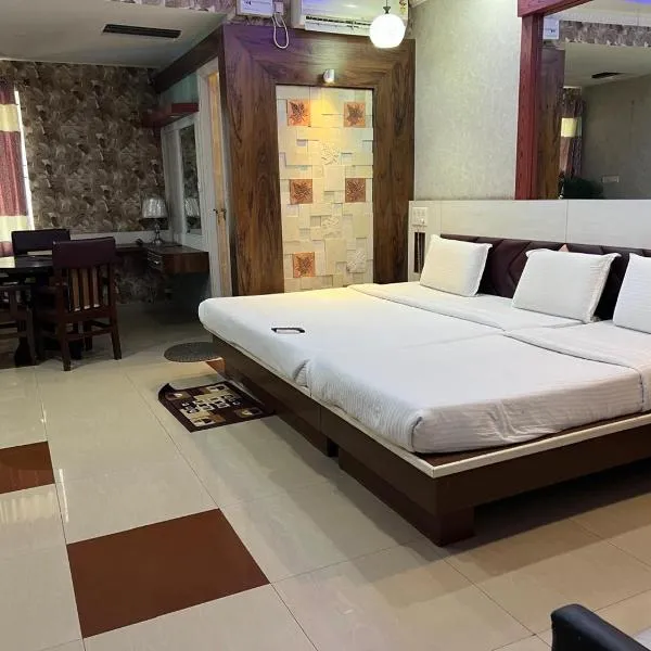 Vaishali Deluxe Comfort，位于Tumkūr的酒店